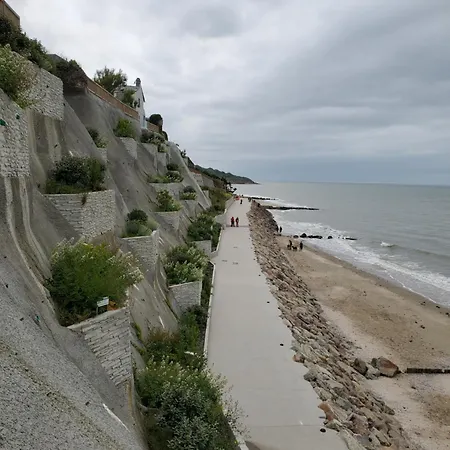 La Griotte & Spa&piscine Panzió Pennedepie