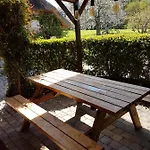 La Griotte & Spa&piscine بينيديبيه