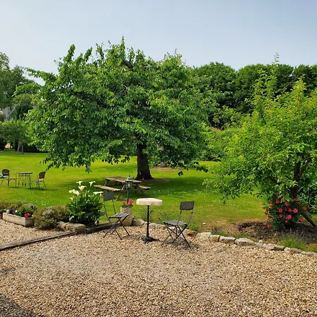 Bed and Breakfast La Griotte & Spa&piscine Pennedepie